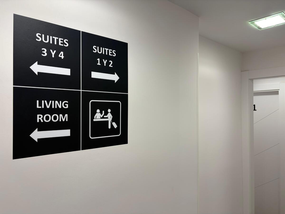 MITRA Sarria Living Suite 3 - 12